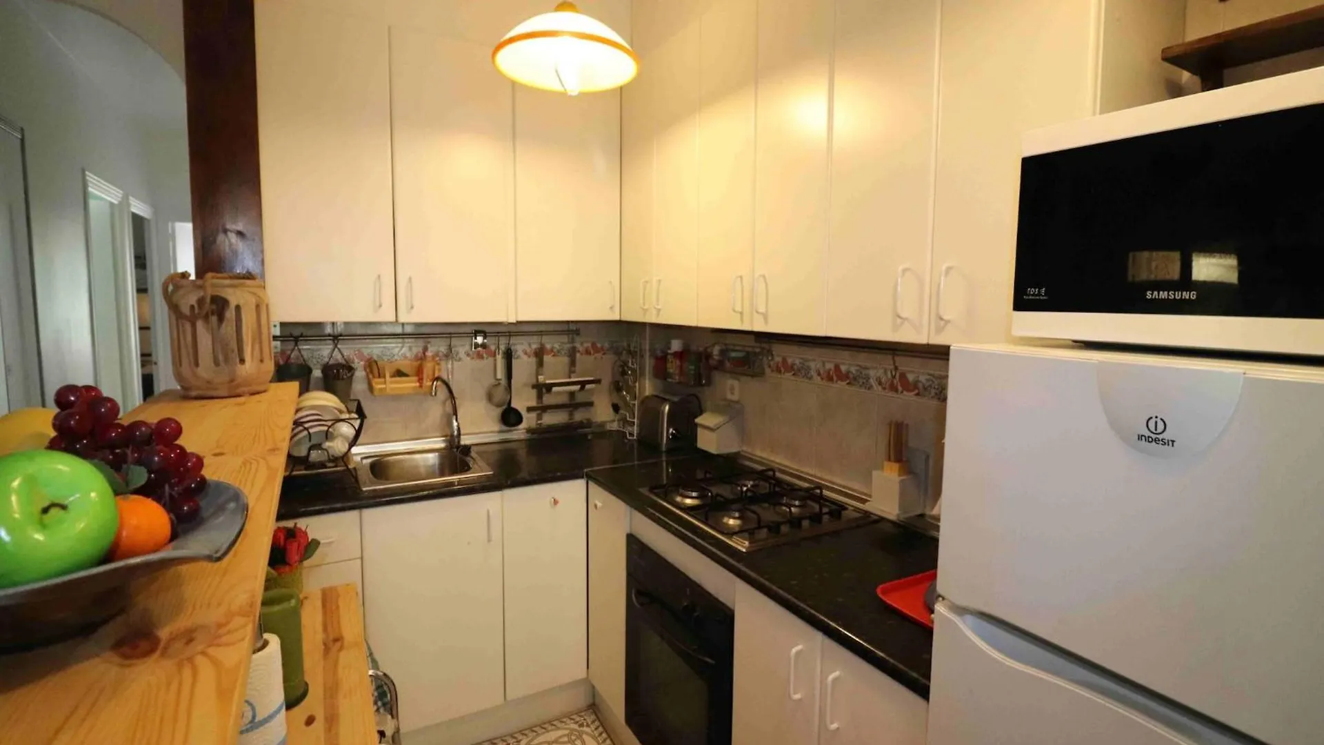 Spacious Apartment With Barbecue Montjoi