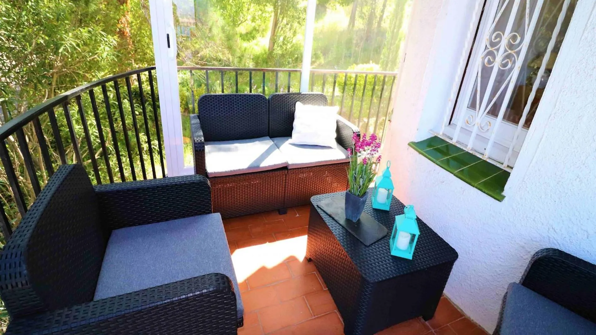 Spacious Apartment With Barbecue Montjoi